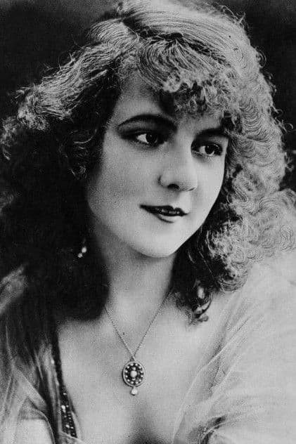 Actor Pauline Curley