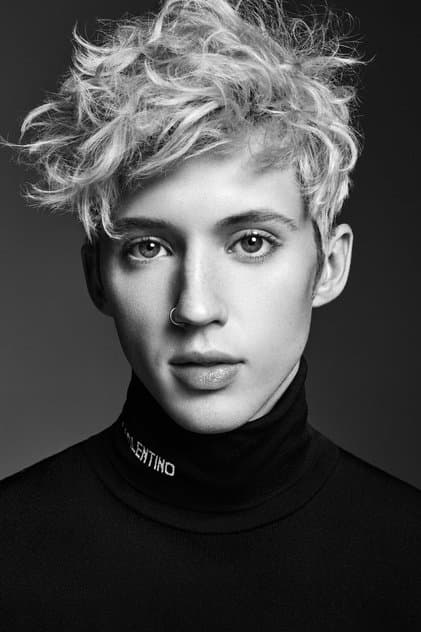 Actor Troye Sivan