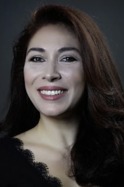 Actor Zeyno Üstünışık