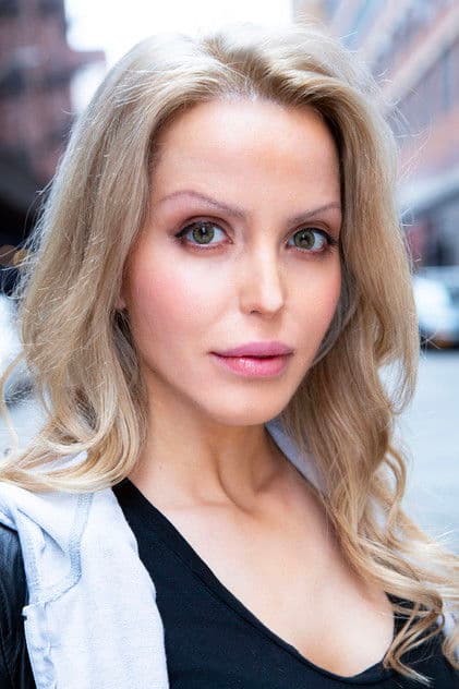 Actor Julianne Michelle