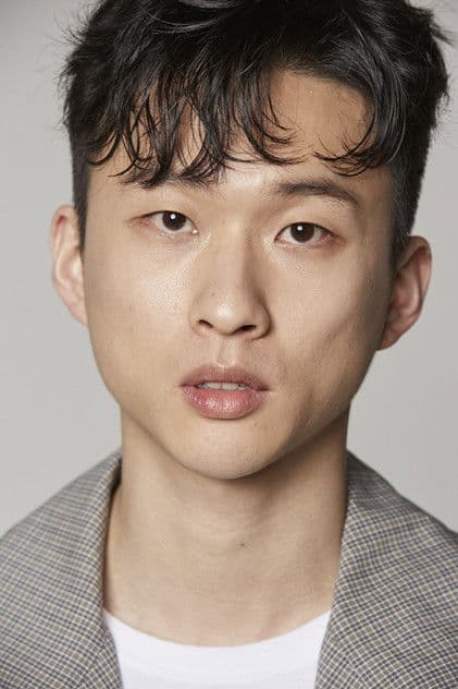 Actor Kim Dae-gun