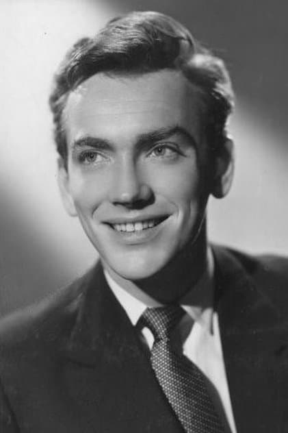 Actor John Fraser