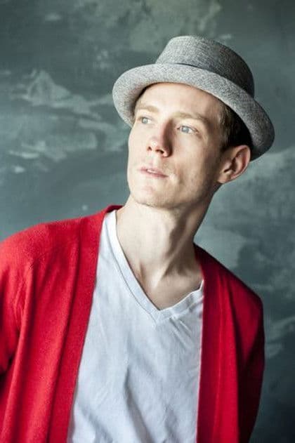 Actor Paul-Victor Vettes