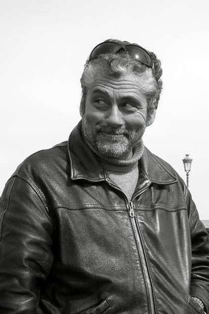 Actor Stavros Parharidis