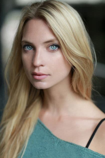 Actor Hannah Lederer