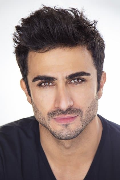 Actor Alexander Uloom