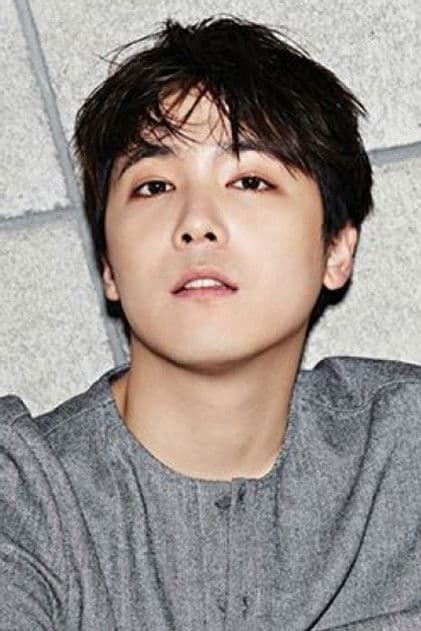 Actor Lee Hong-gi