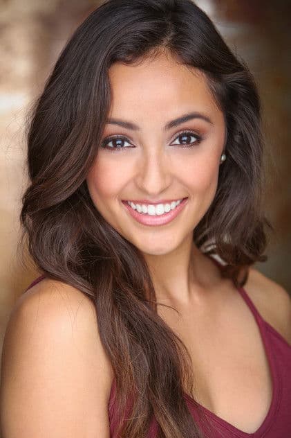 Actor Cassie Hernandez
