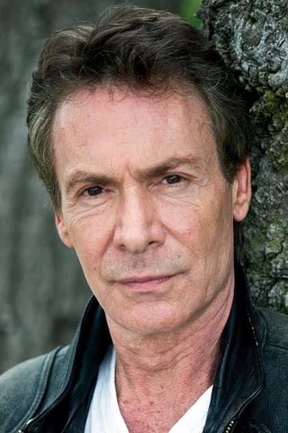 Actor Robin Sachs