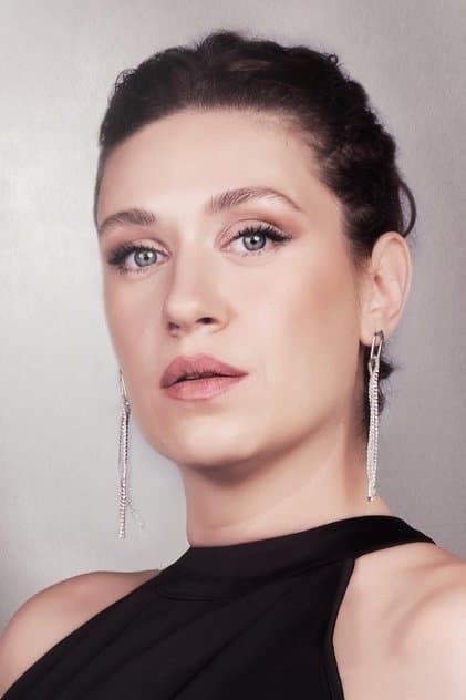 Actor Gözde Cığacı