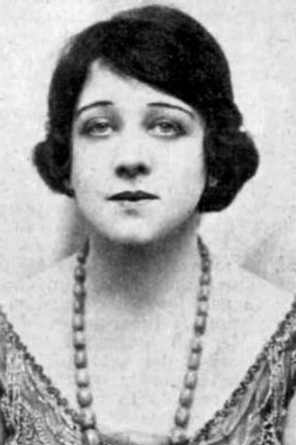 Actor Betty Dodsworth