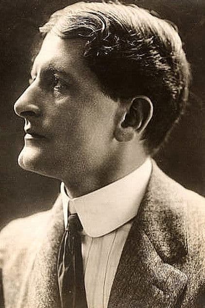 Actor Thomas Holding