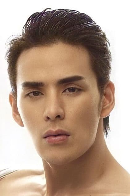 Actor Pharunyoo Rojanawuttitham