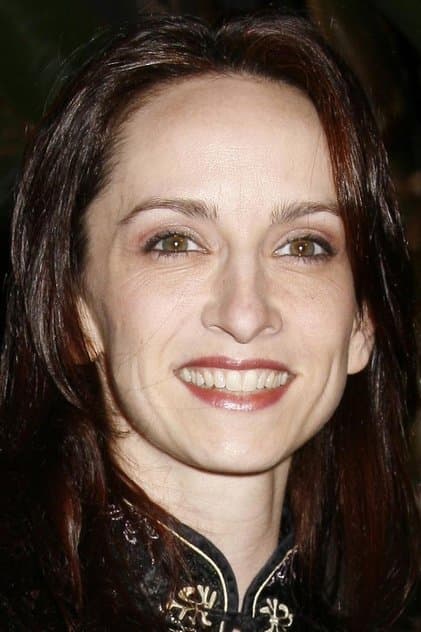 Actor Eliza Schneider