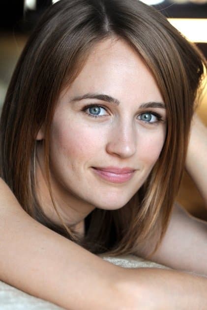 Actor Sarah Thompson