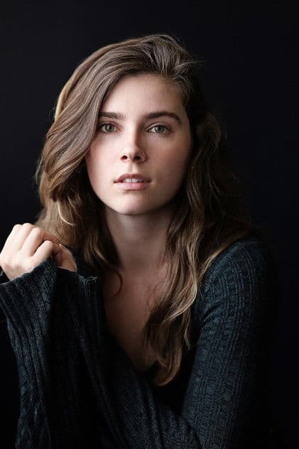 Actor Kylie Contreary