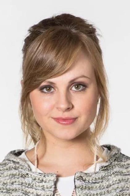 Actor Tina O'Brien