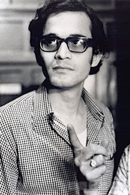 Actor Pradip Mukherjee