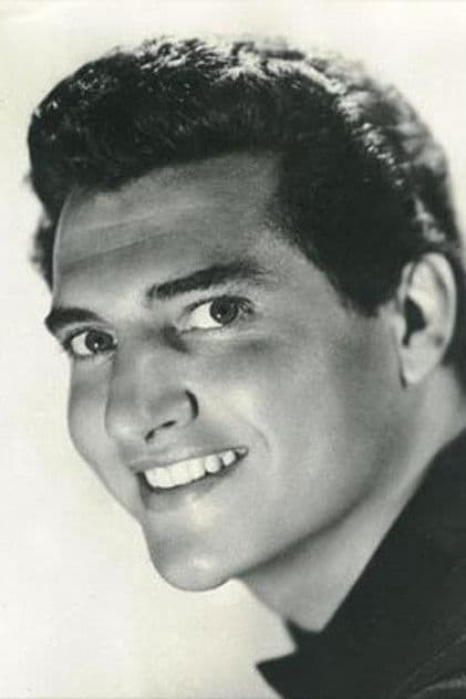 Actor Ricardo Valle