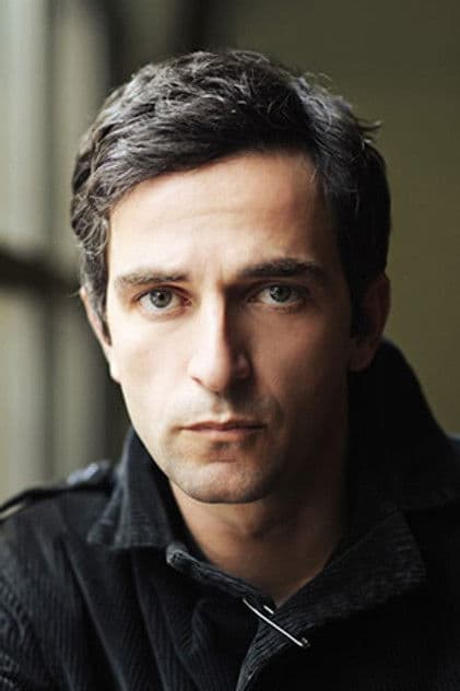 Actor Aris Servetalis