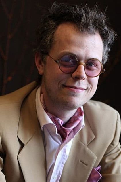 Actor Van De La Plante