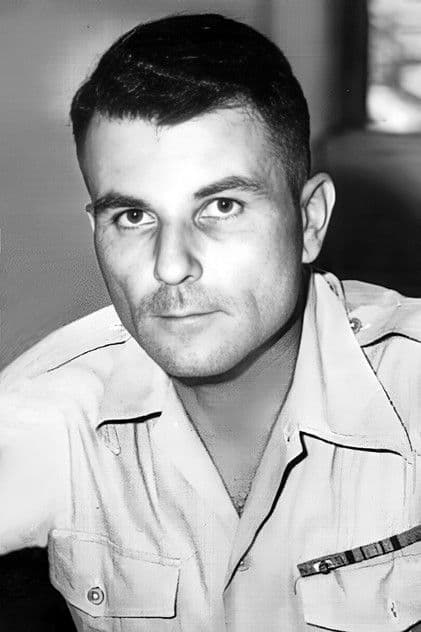 Actor Jacques Pâris de Bollardière