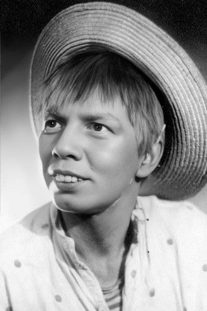 Actor Nina Kazarinova