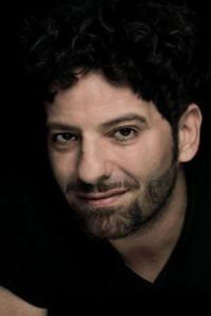 Actor Adrián Yospe