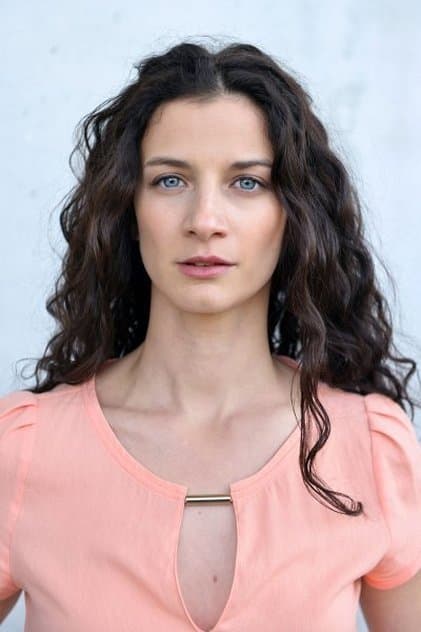 Actor Lili Gesler