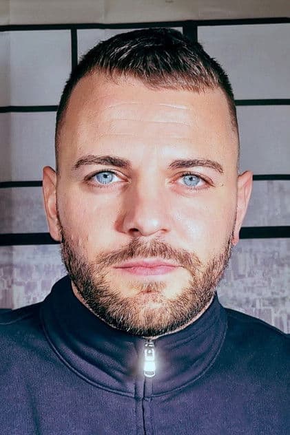 Actor Lewis Saunderson