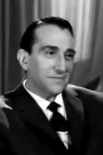 Actor Rafael Denogias