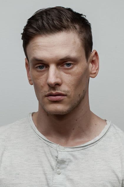 Actor Gabriel Almaer