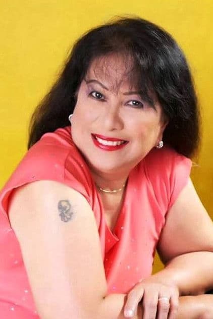 Actor Tia Pusit