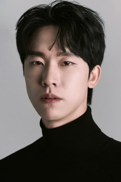 Actor Uhm Jun-ki