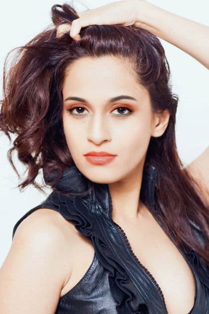 Actor Shweta Pandit