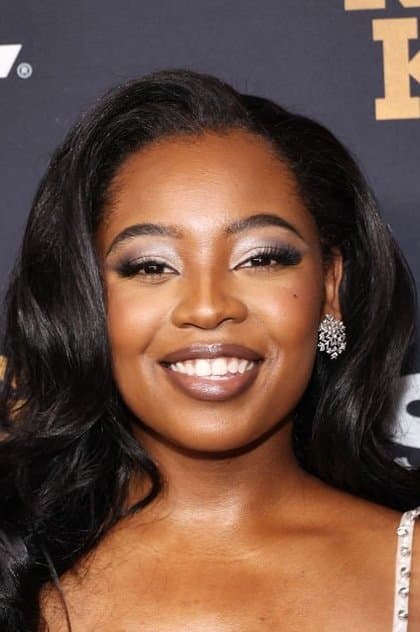 Actor Hailey Kilgore