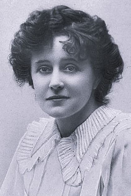 Actor Eva Moore
