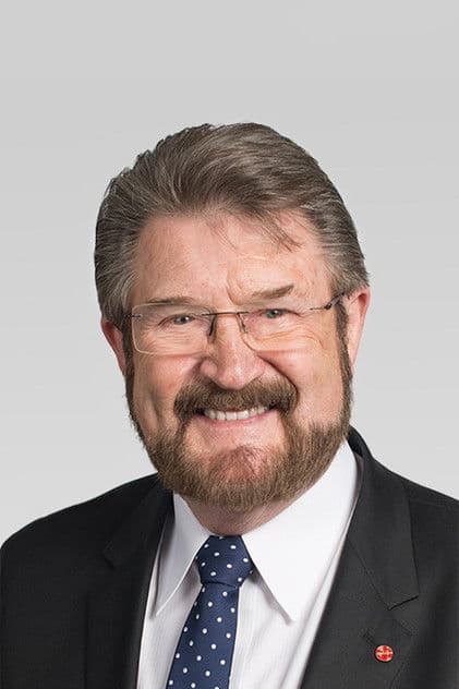 Actor Derryn Hinch
