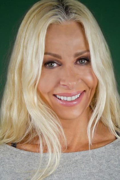 Actor Sophia Crawford