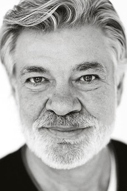Actor Matthew Kelly