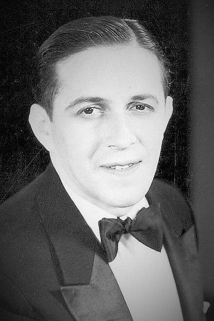Actor Archie Gottler