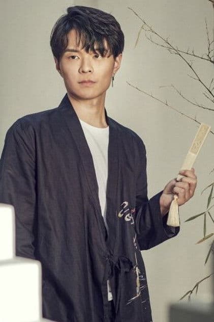 Actor Sun Lulu