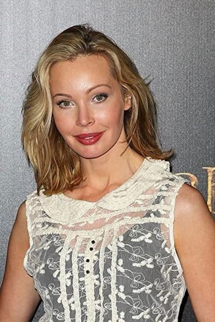 Actor Kimberley Davies