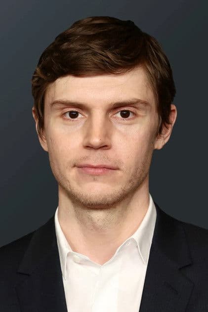 Actor Evan Peters