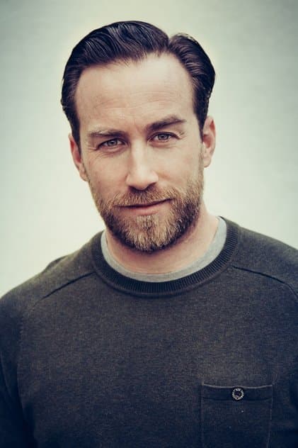 Actor Justin Benson