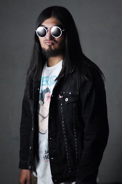 Actor Carlos Ballarta