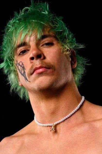 Actor Everett Connors