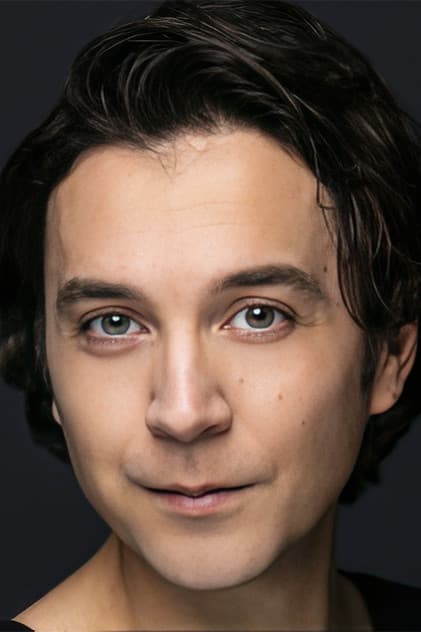 Actor Anıl Altınöz