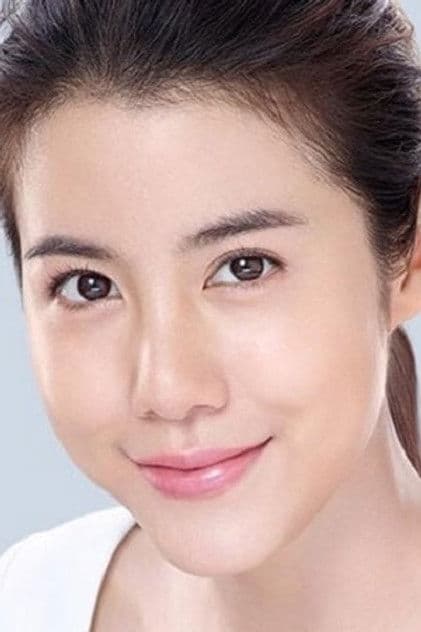 Actor Esther Supreeleela