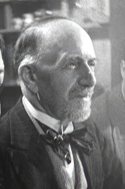 Actor Gustave Hamilton